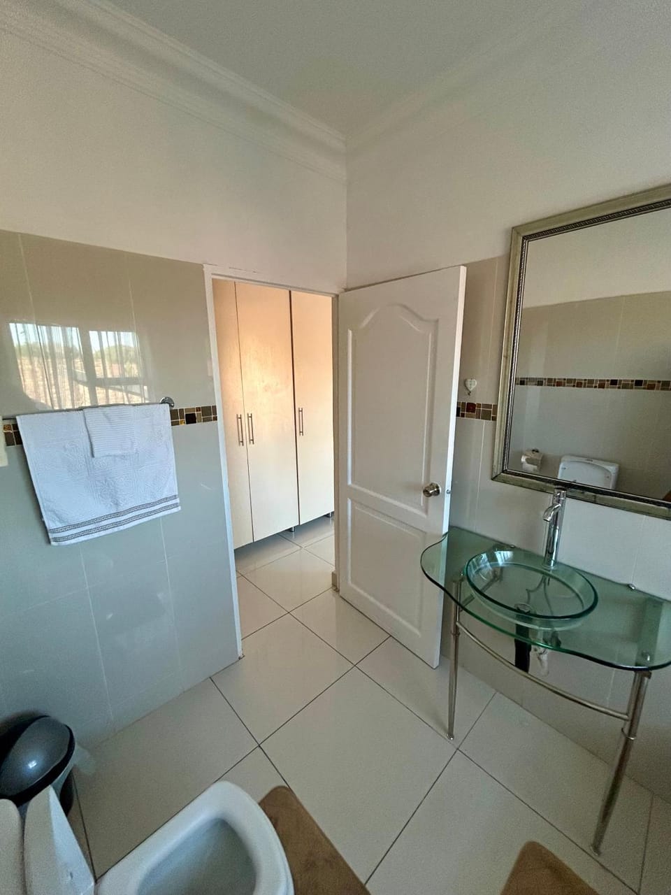 Bathroom, towels
