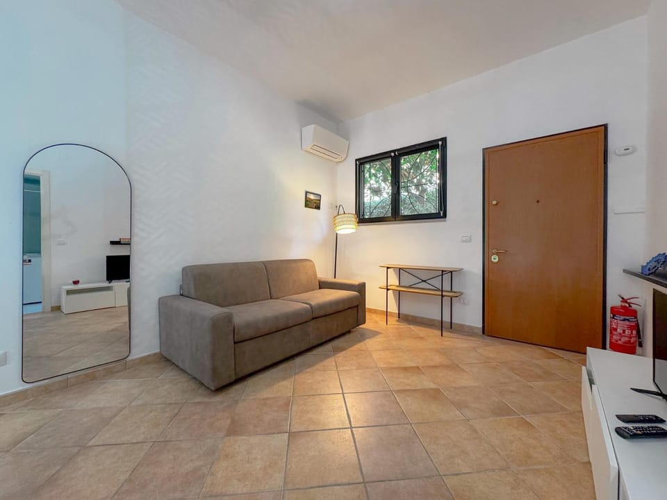 Monolocale moderno e funzionale by Host Hero Apartment in San Benedetto del Tronto