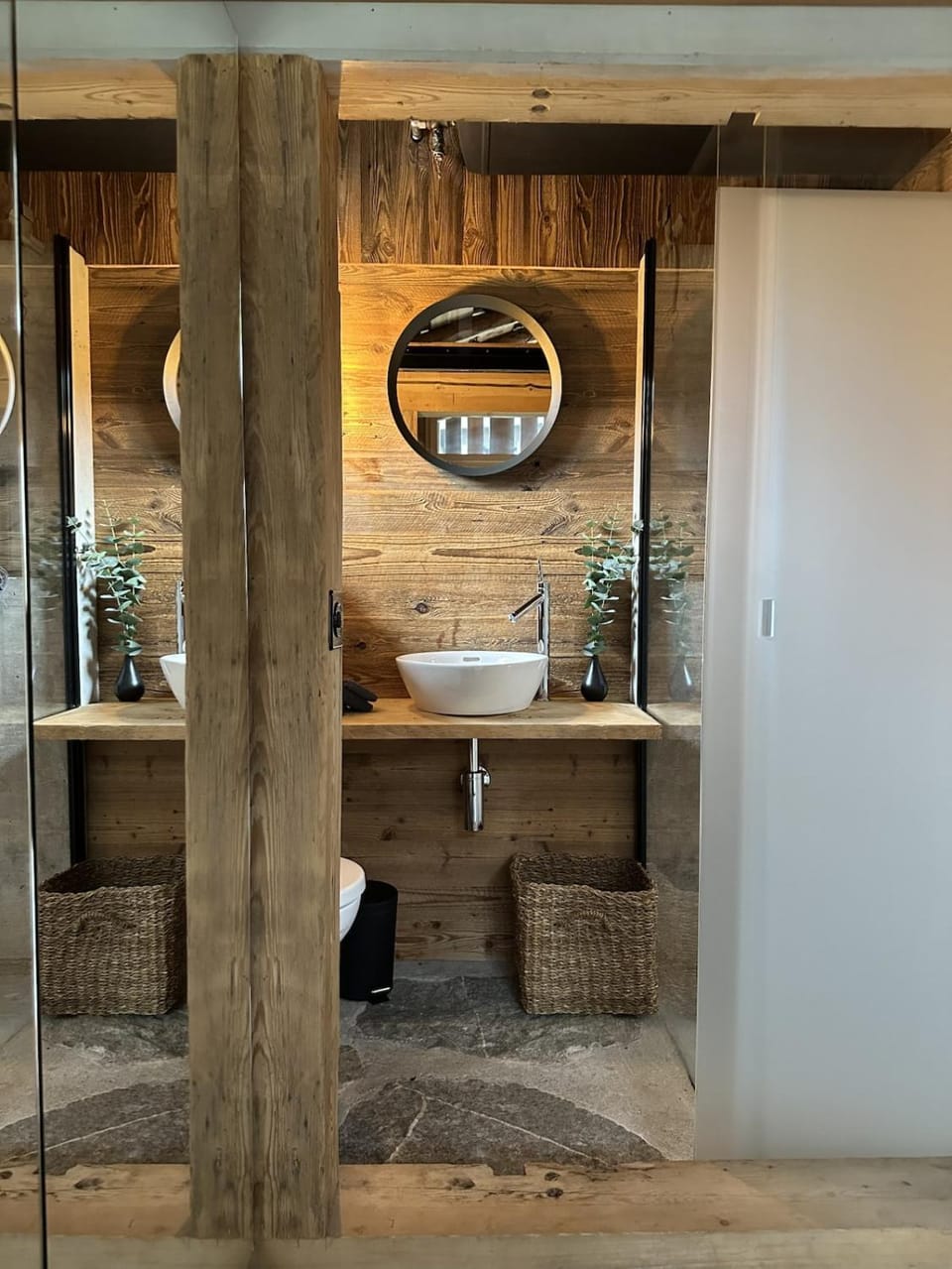 Heidi's Hideout - Private historic chalet by Heiti Gstaad Apartment in Saanen