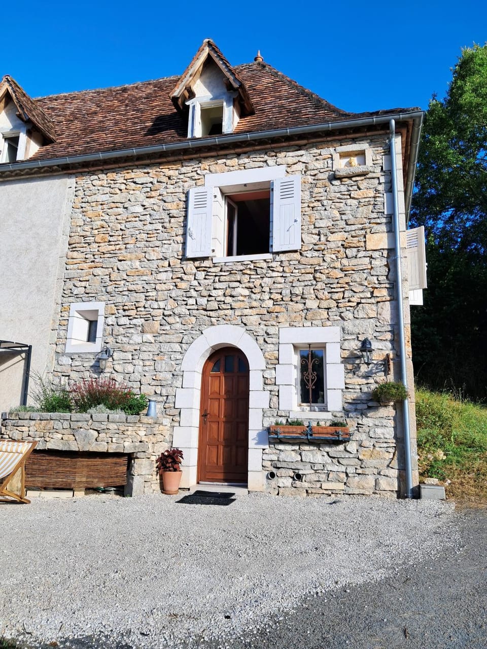 Property building, Facade/entrance