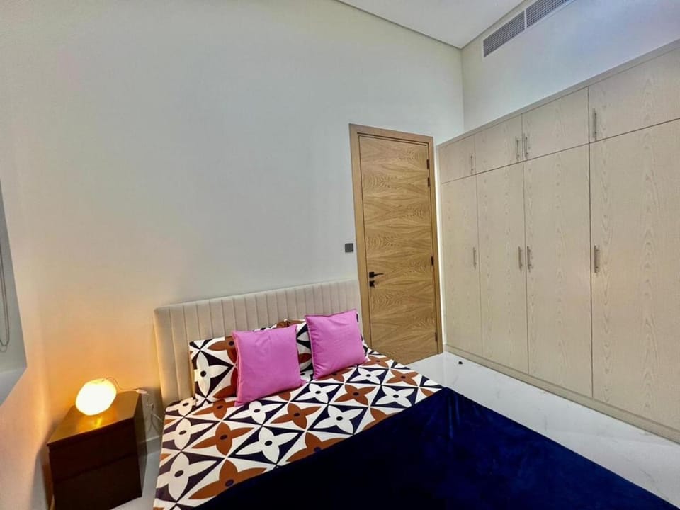 Karama Palace Home Apartment in Dubai