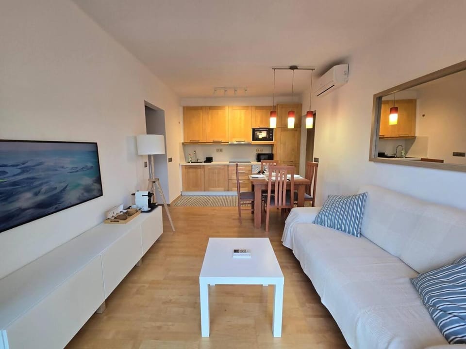 Aquamarina Apt | Seaviews | 1' beach | Family Vacation rental in Maresme