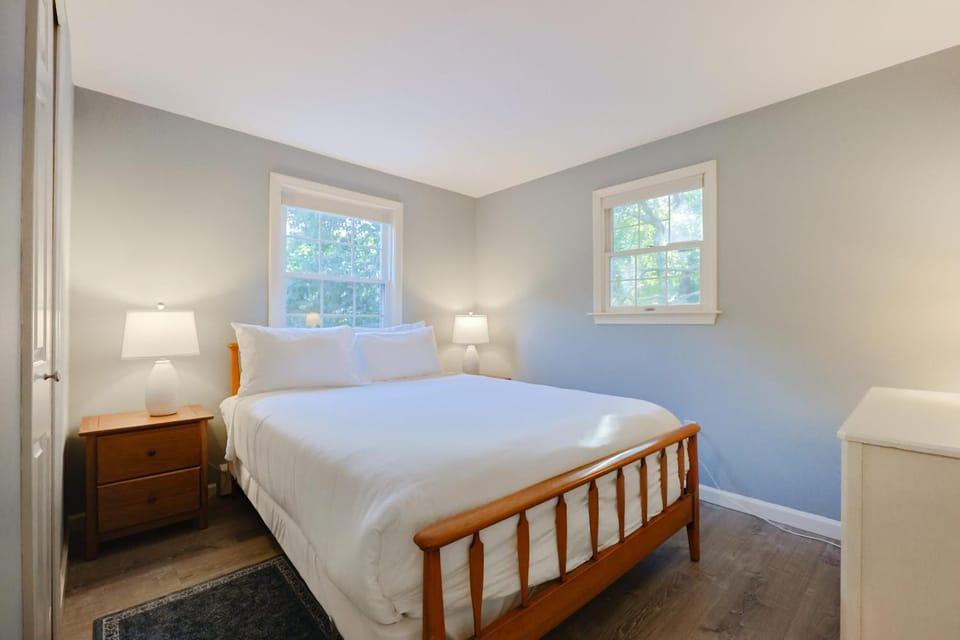 Stay On The Cape Vacation Rentals Cape Cod Getaway Near Beaches & Bike Trail House in North Eastham