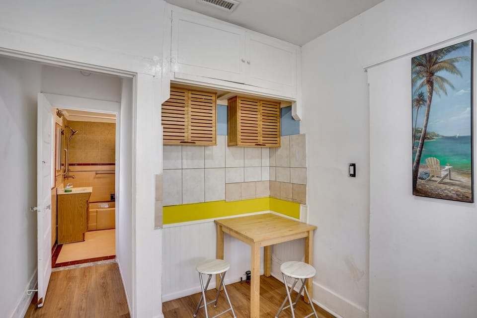 3 Mi to Beaches: Low-Key San Pedro Rental! Apartment in San Pedro