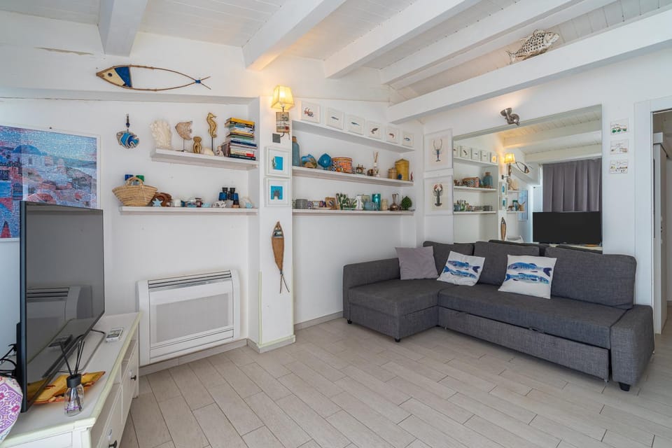Property building, Living room