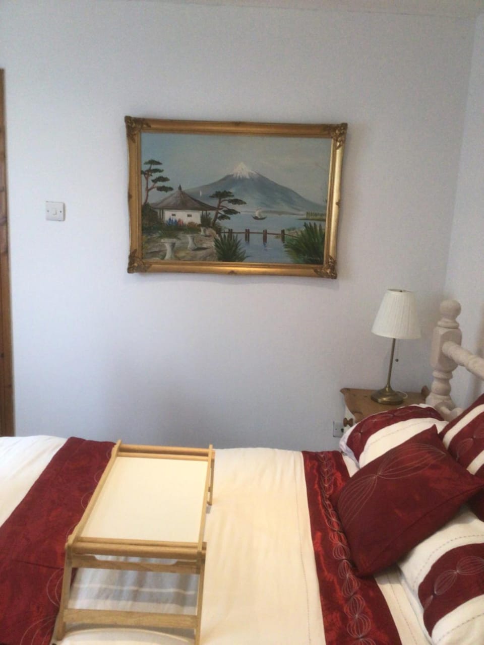 Bed, Decorative detail, Bedroom