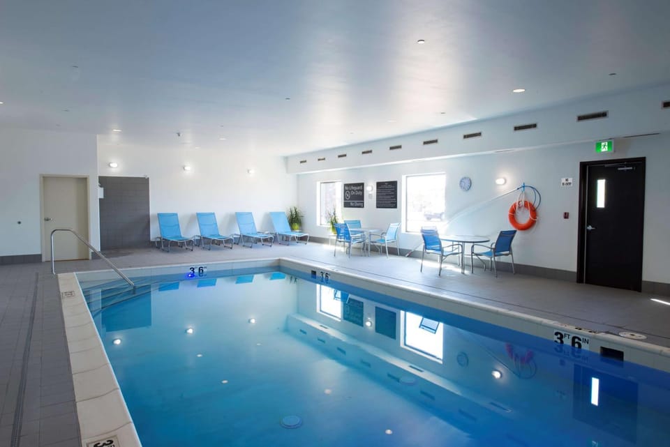 Pool view, Swimming pool