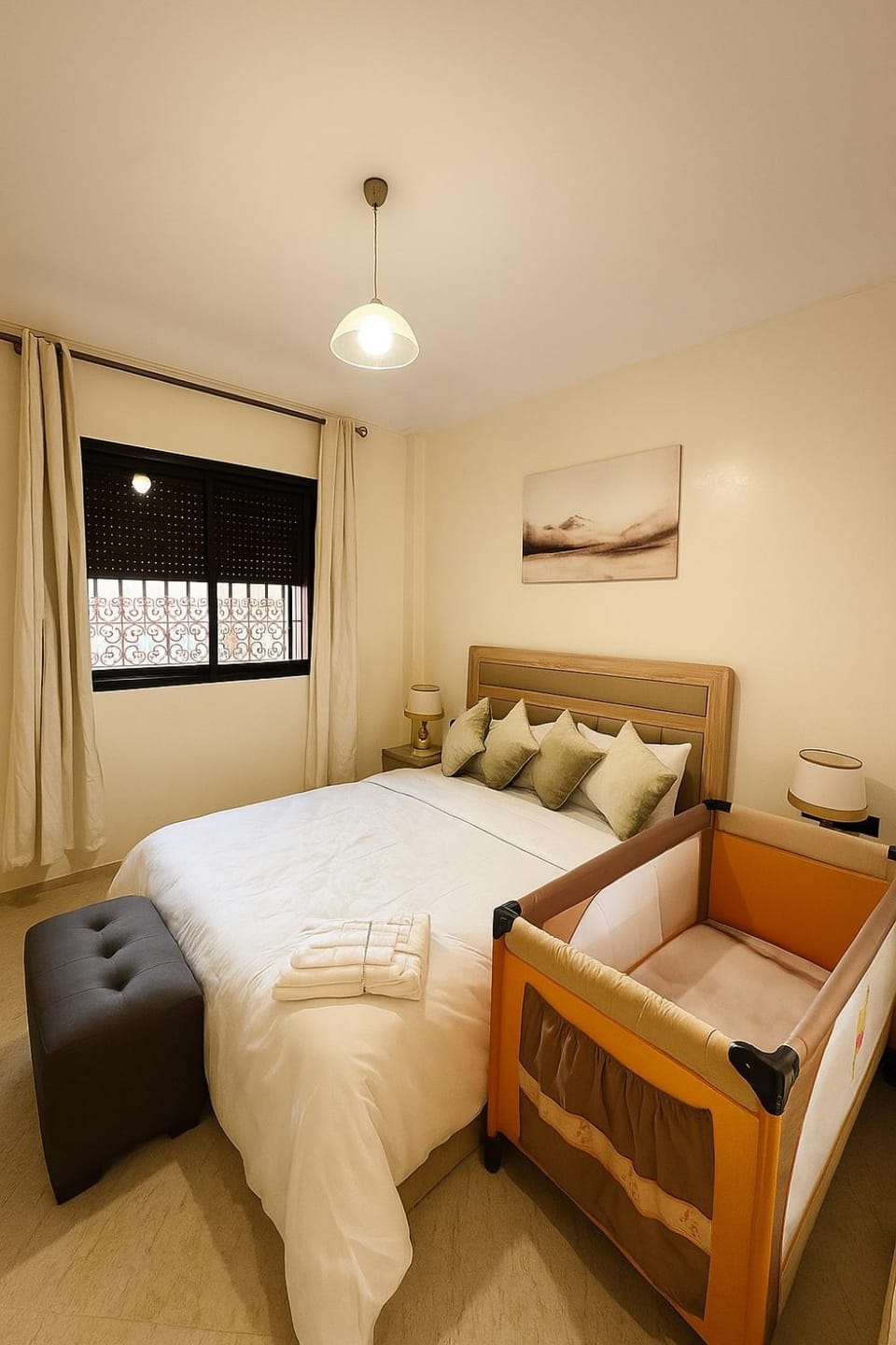Bed, Photo of the whole room, Bedroom, cot