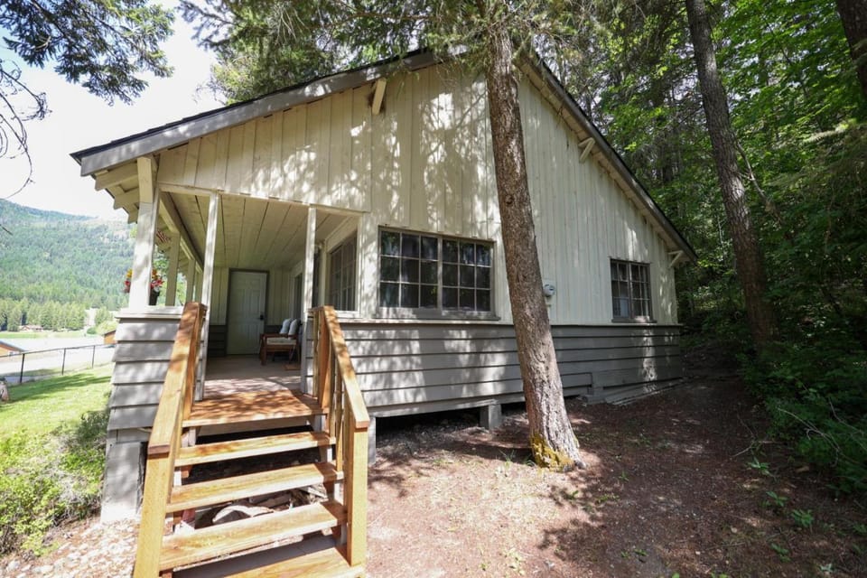 Wilderness West Resort Cabin 7 Cabin in Washington