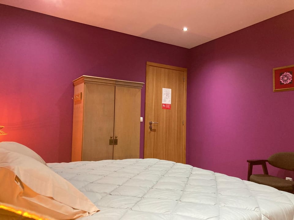 Bed, wardrobe