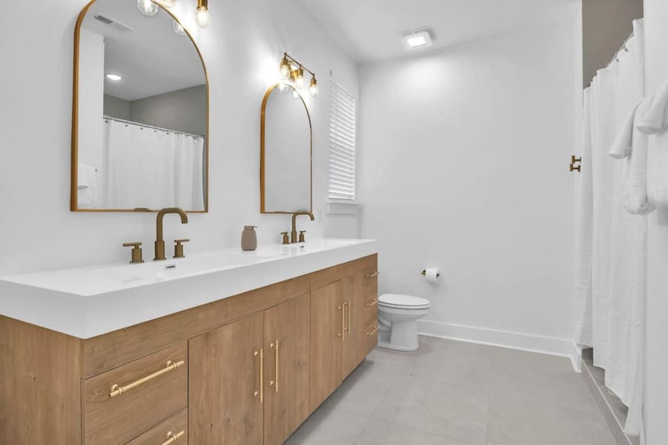 Toilet, Bathroom