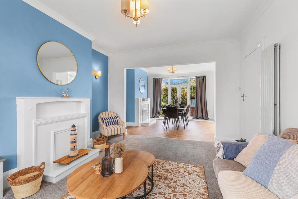 Living room, Seating area