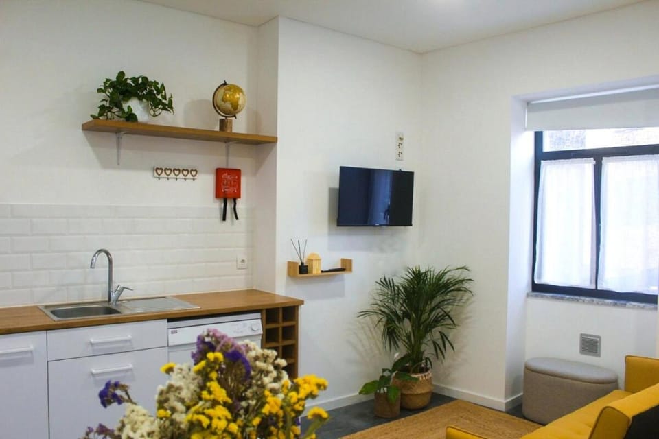 TV and multimedia, Kitchen or kitchenette