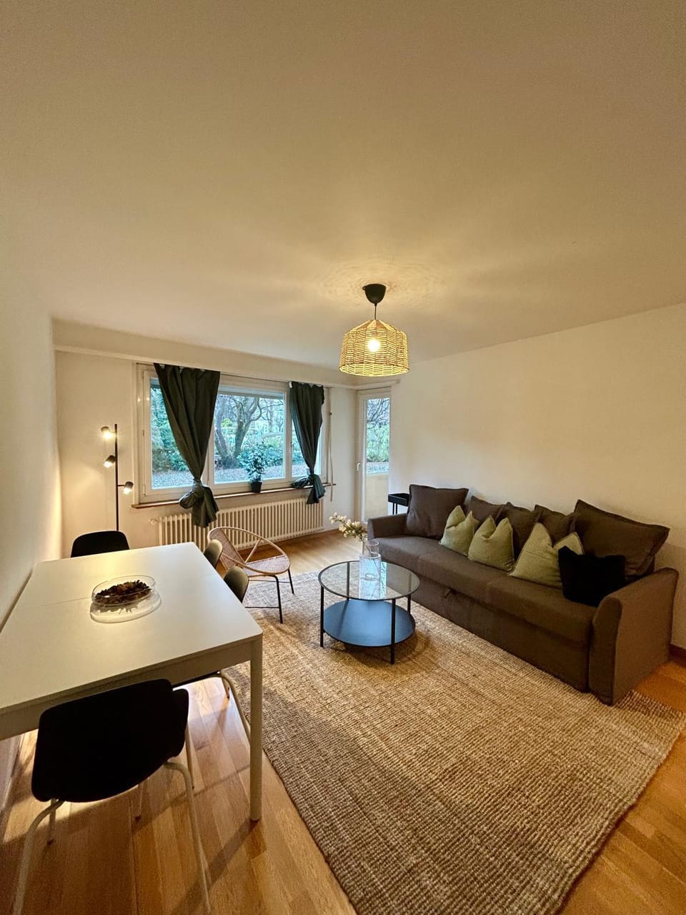 Living room, Seating area