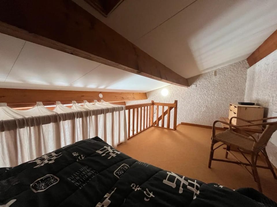 Property building, Living room, Bedroom