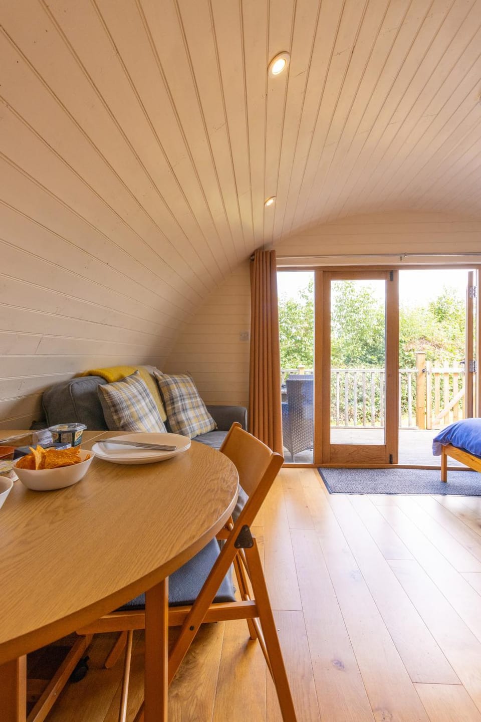 Natural landscape, View (from property/room), Living room, Seating area, Dining area, Food, Breakfast