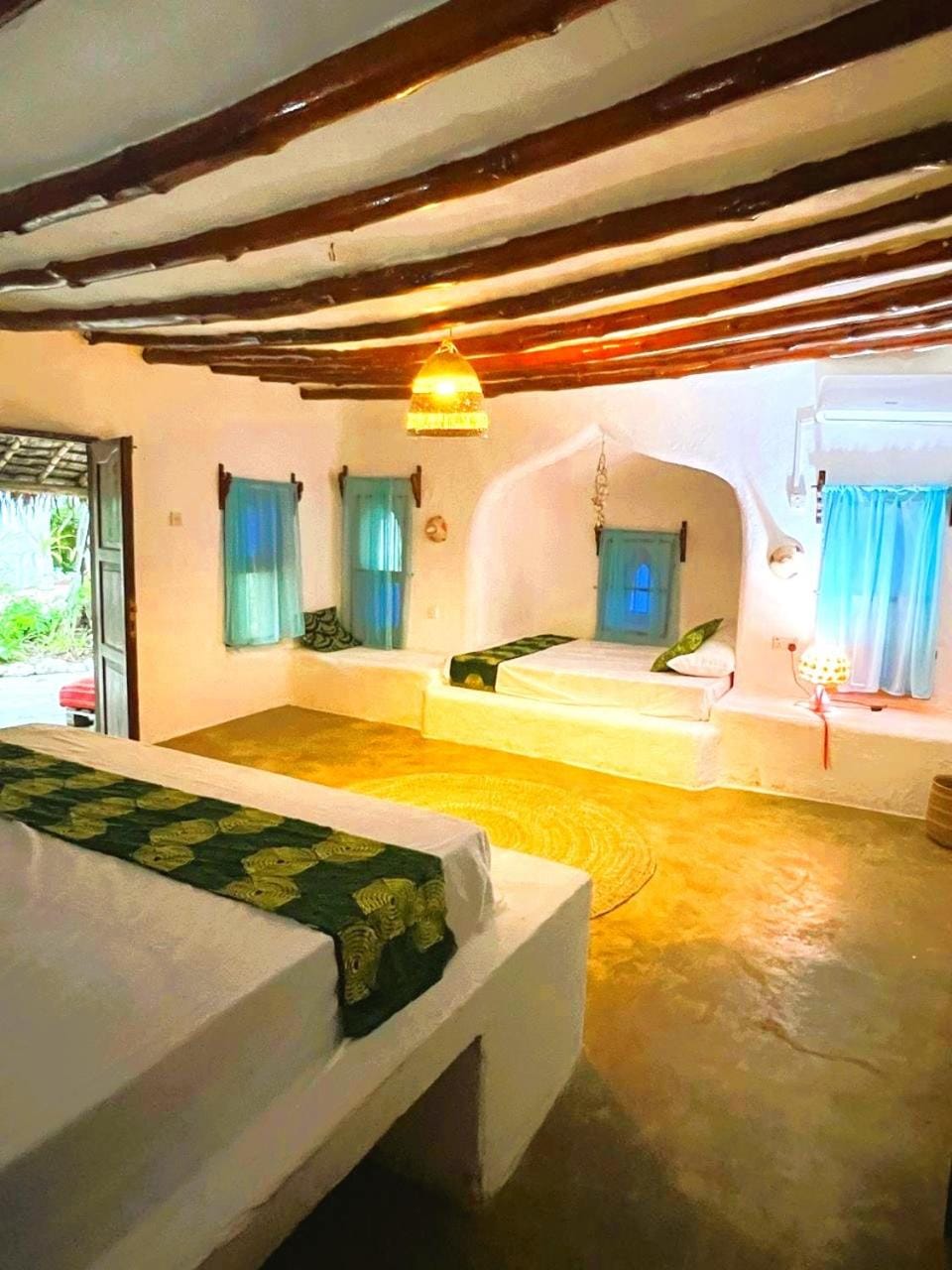 Photo of the whole room