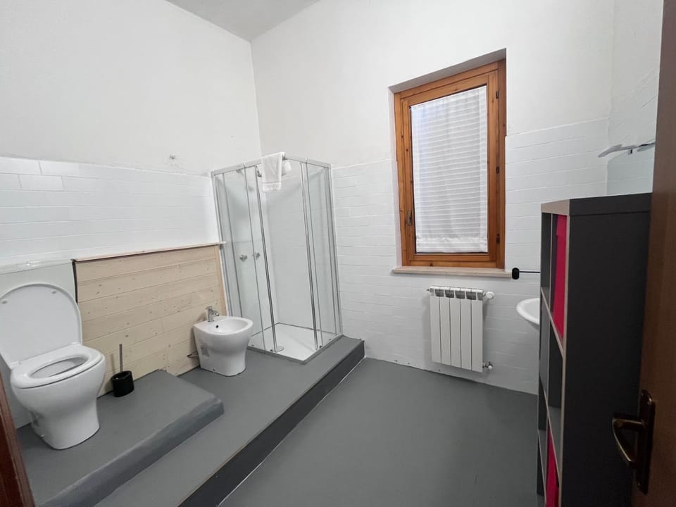 Toilet, Bathroom