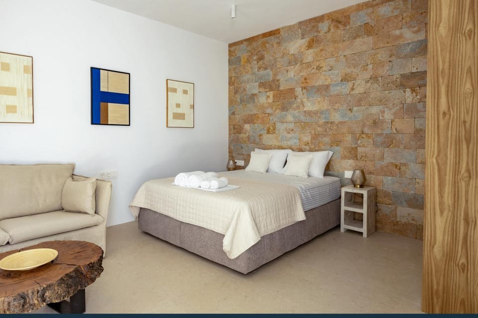 Kyma & Anemos Suites Apartment in Naousa