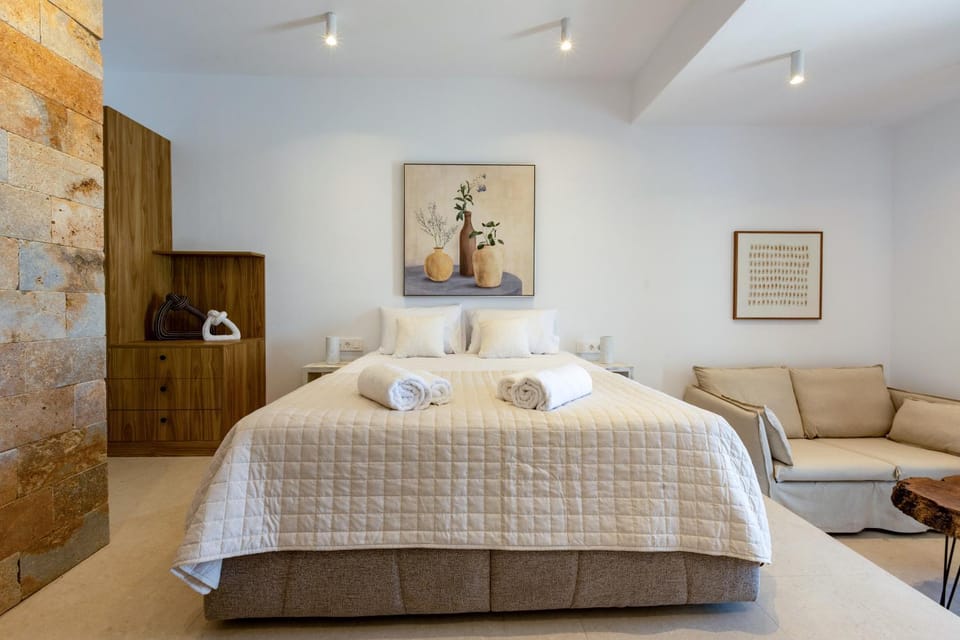 Kyma & Anemos Suites Apartment in Naousa