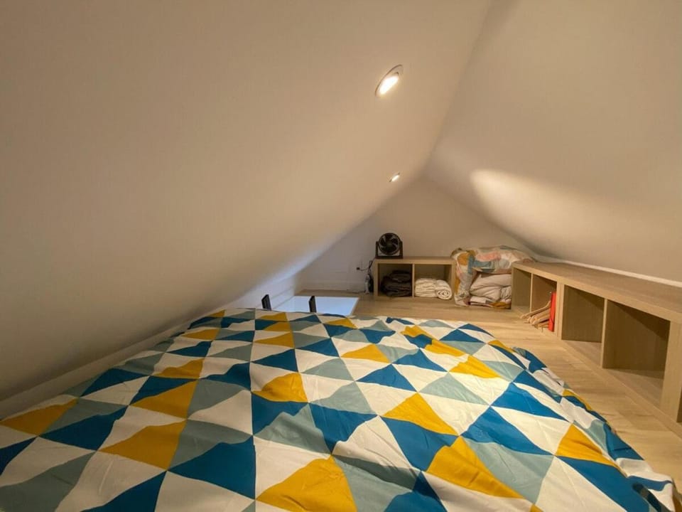 Bed, Photo of the whole room, Bedroom
