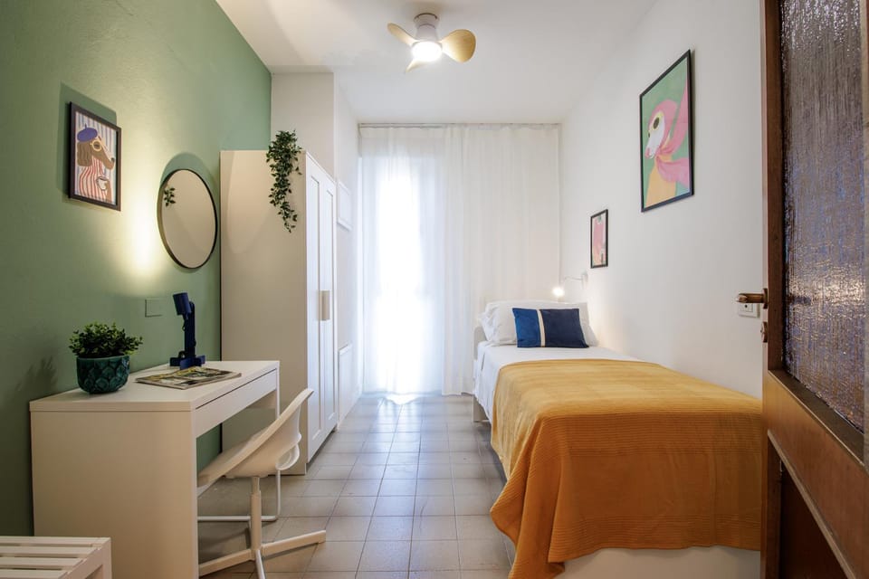 Bed, Decorative detail, Seating area, Bedroom, wardrobe