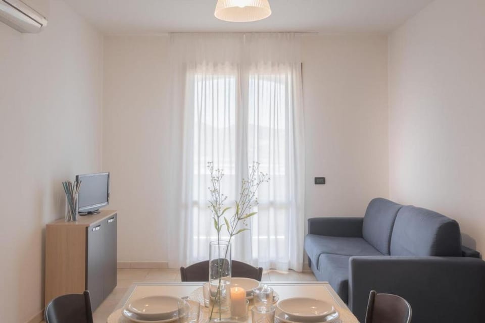 Stylish Residence Le Fontane 1 bedroom Apartment sleeps 4 person-No6887 Apartment in Villasimius