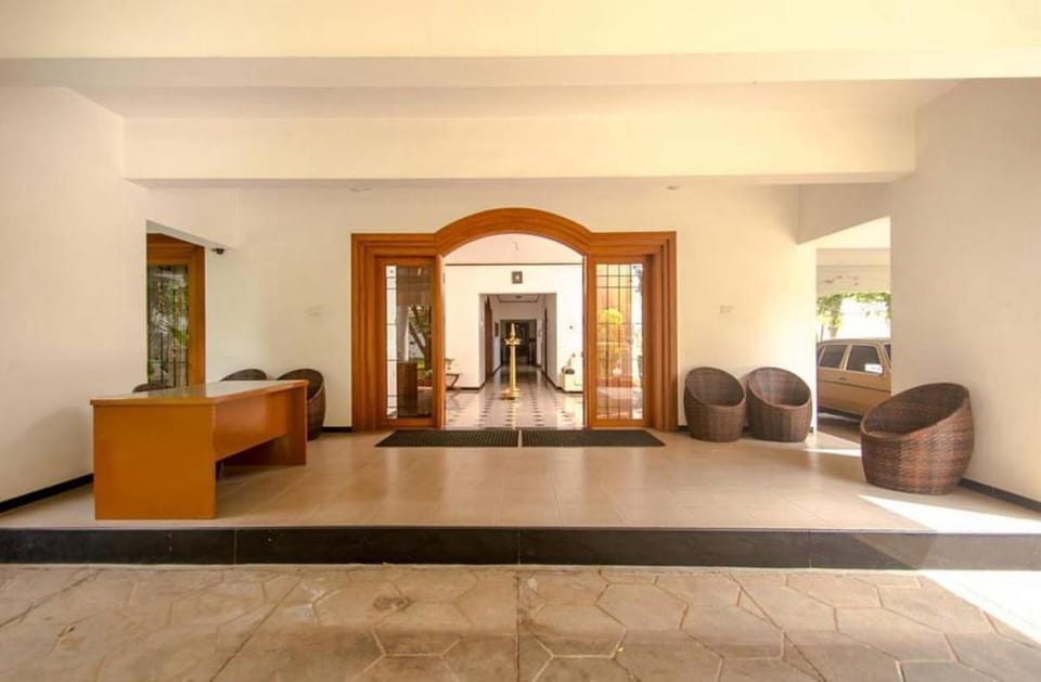 Facade/entrance, Seating area