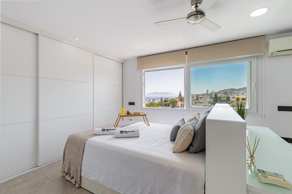 Bed, Bedroom, City view, Sea view, Sunrise, Sunset, Quiet street view, heating, air conditioner