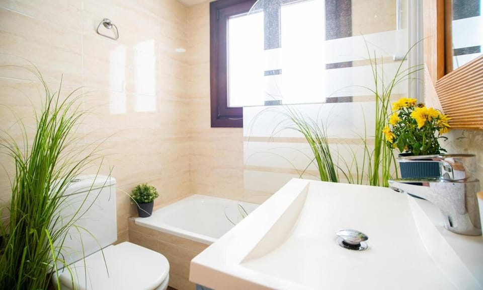 Premium & Peaceful Apartment by TuriVida Apartment in Malaga