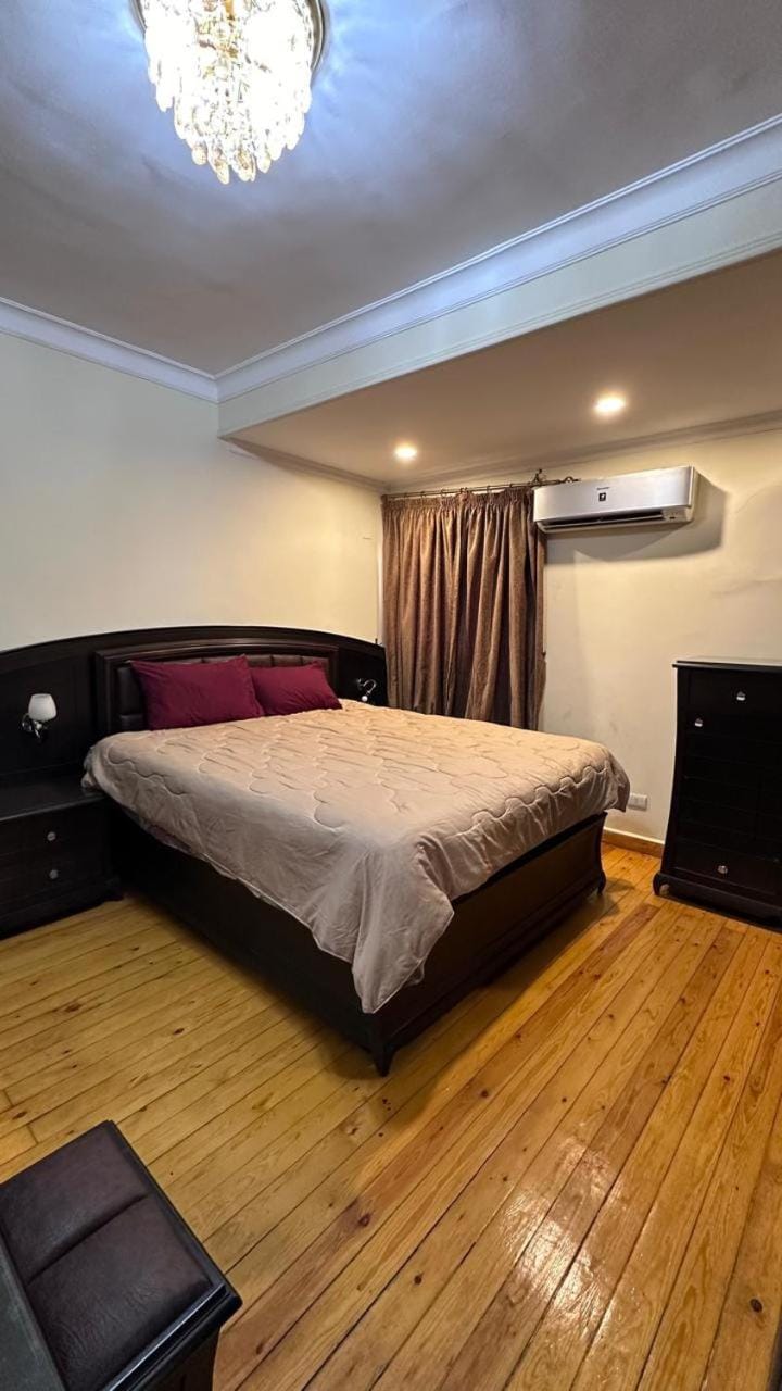MH-d6 شقة للسكن العائلي فقط - المهندسين Apartment in Egypt