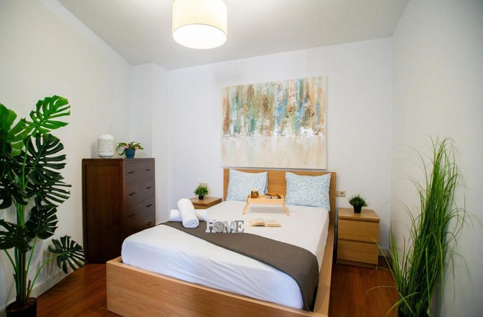 Premium Apartment with Balcony Sea Walk by TuriVida Apartment in Malaga