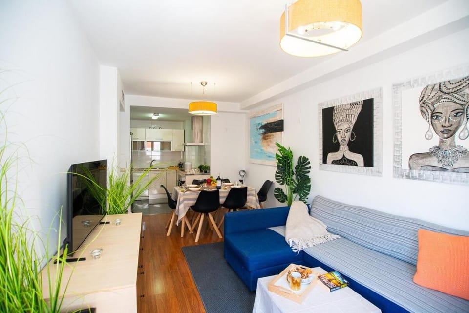 Premium Apartment with Balcony Sea Walk by TuriVida Apartment in Malaga