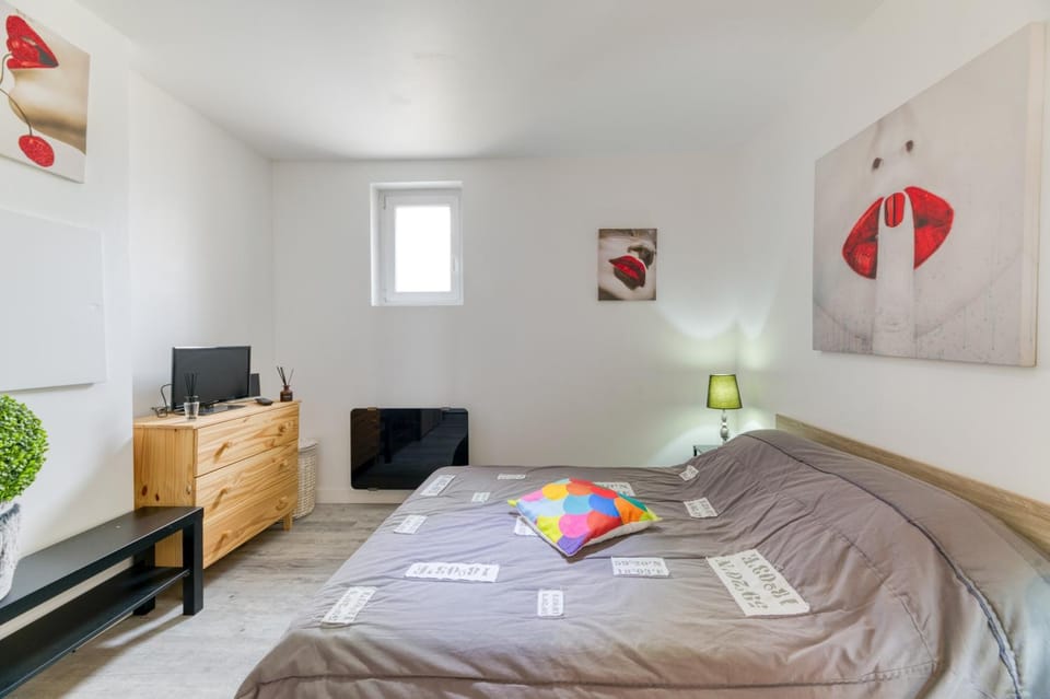 Living room, Bedroom