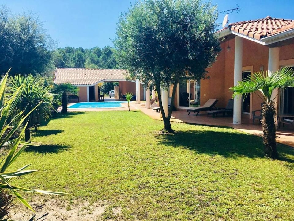 Garden, Garden view