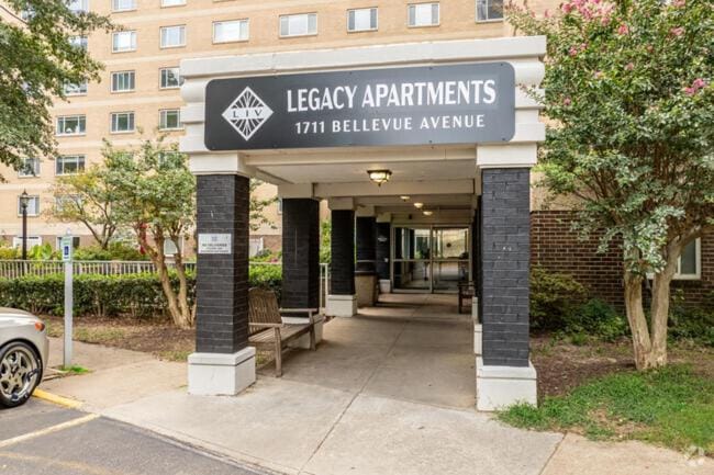 Legacy at Imperial Village 204 I 1 Bed 1 Bath Apartment in Richmond
