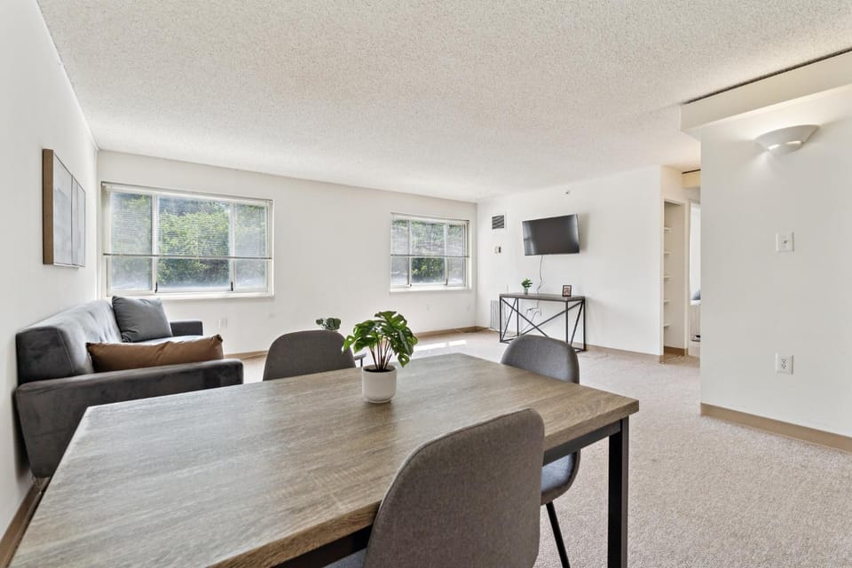 Legacy at Imperial Village 417 I 2 Bed 2 Bath Apartment in Richmond