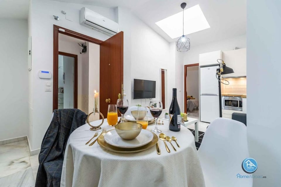 Elite Penthouse - Premium Malaga Center Apartment in Malaga