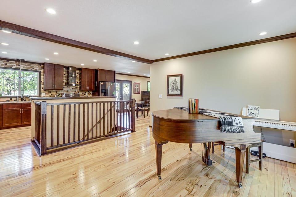Pet-Friendly Retreat w/ Fenced Yard in Aurora House in Aurora