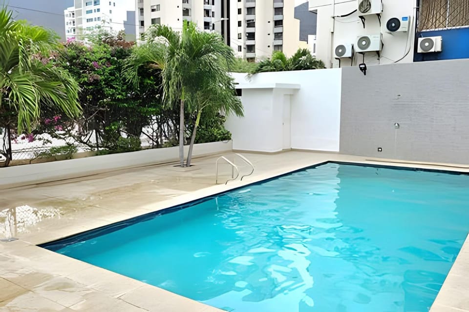 Swimming pool, Swimming pool