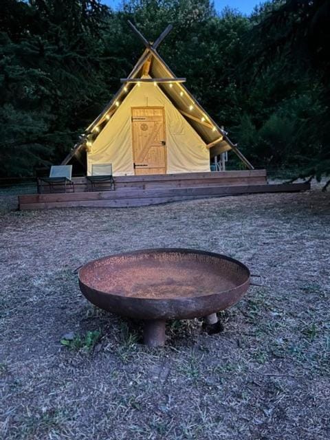 La Cabane de l'Orpailleur House in Les Vans