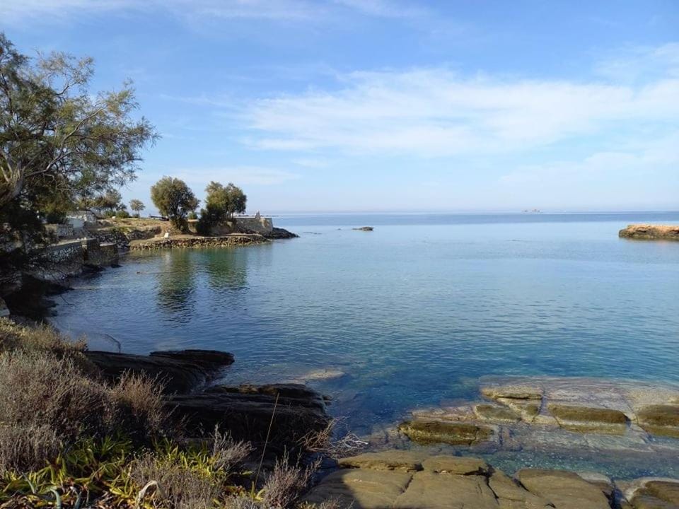 Nearby landmark, Natural landscape