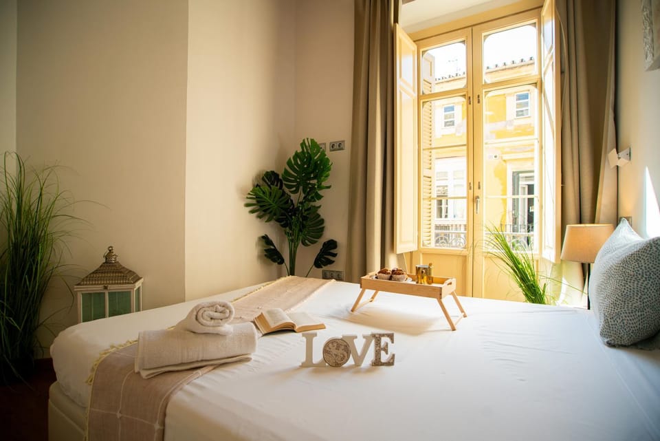 Premium Apt Steps from Picasso House by TuriVida Apartment in Malaga