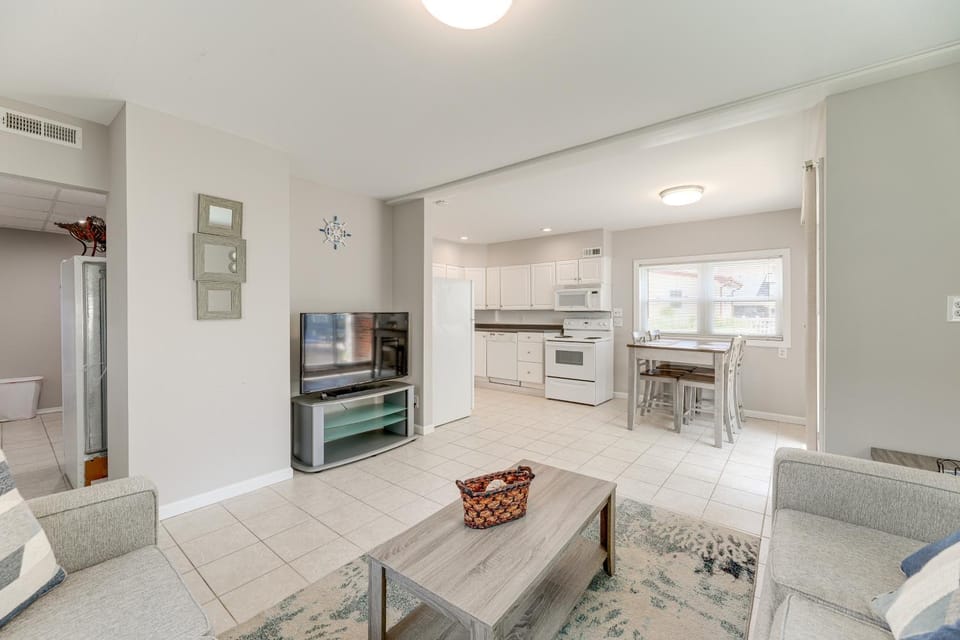 < 1 Mi to Boardwalk! Family Getaway in Ocean City House in Ocean City