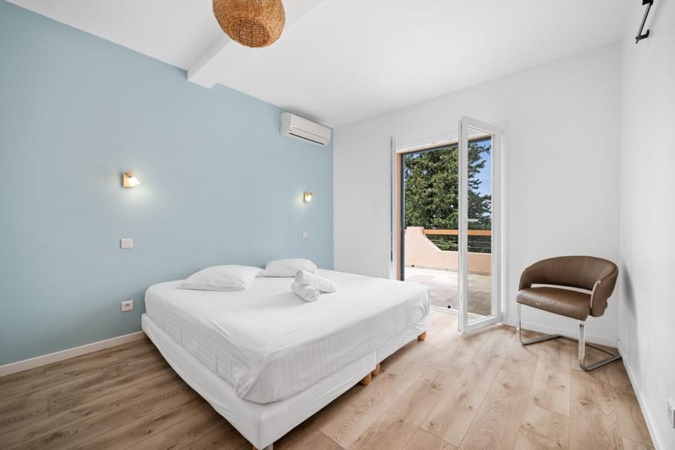 Villa La Quiétude - Spacious - Magnificent mountain view - AC - Jacuzzi Villa in French Riviera