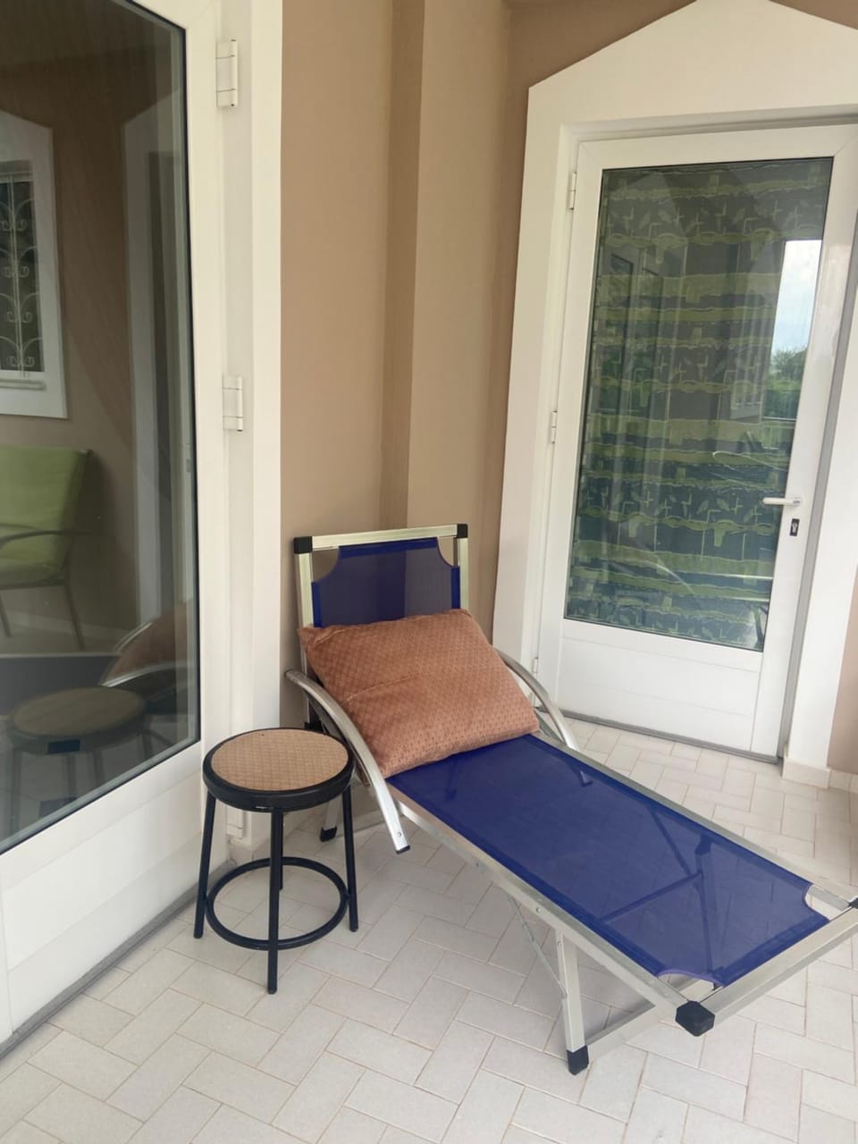sunbed