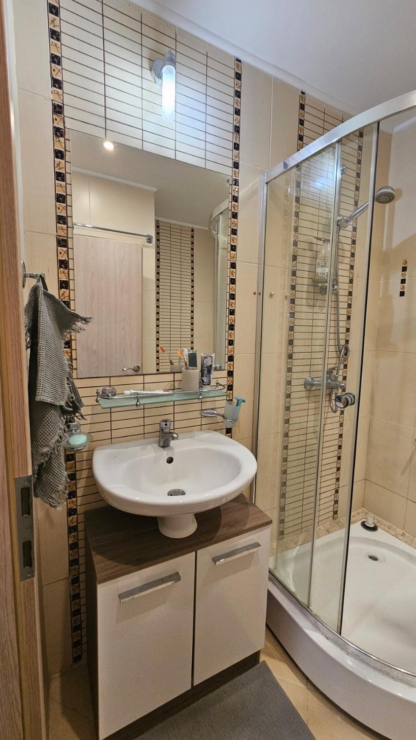 Bathroom, Bath