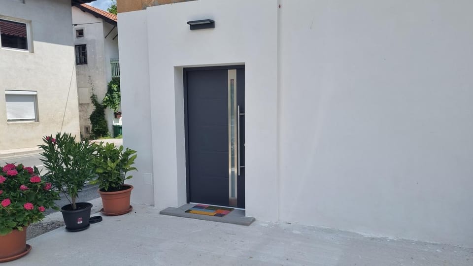 Property building, Day