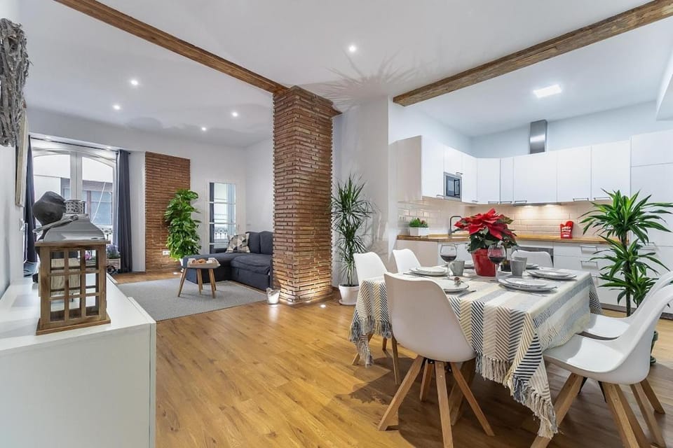 Luxury Bright Apartment Heart of City by TuriVida Apartment in Malaga