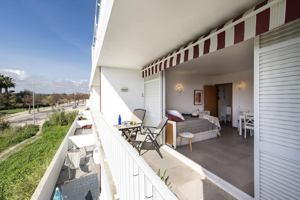 Property building, Day, View (from property/room), Balcony/Terrace, Seating area